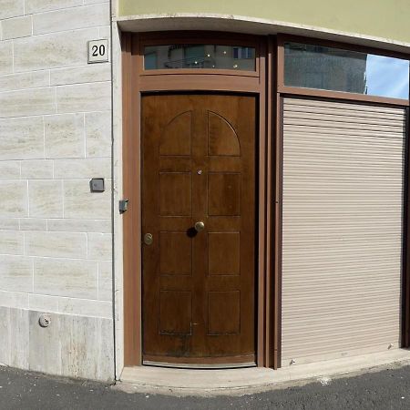 Romeo Apartment Livorno Exterior foto